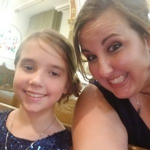 Meet your Posher, Alicia